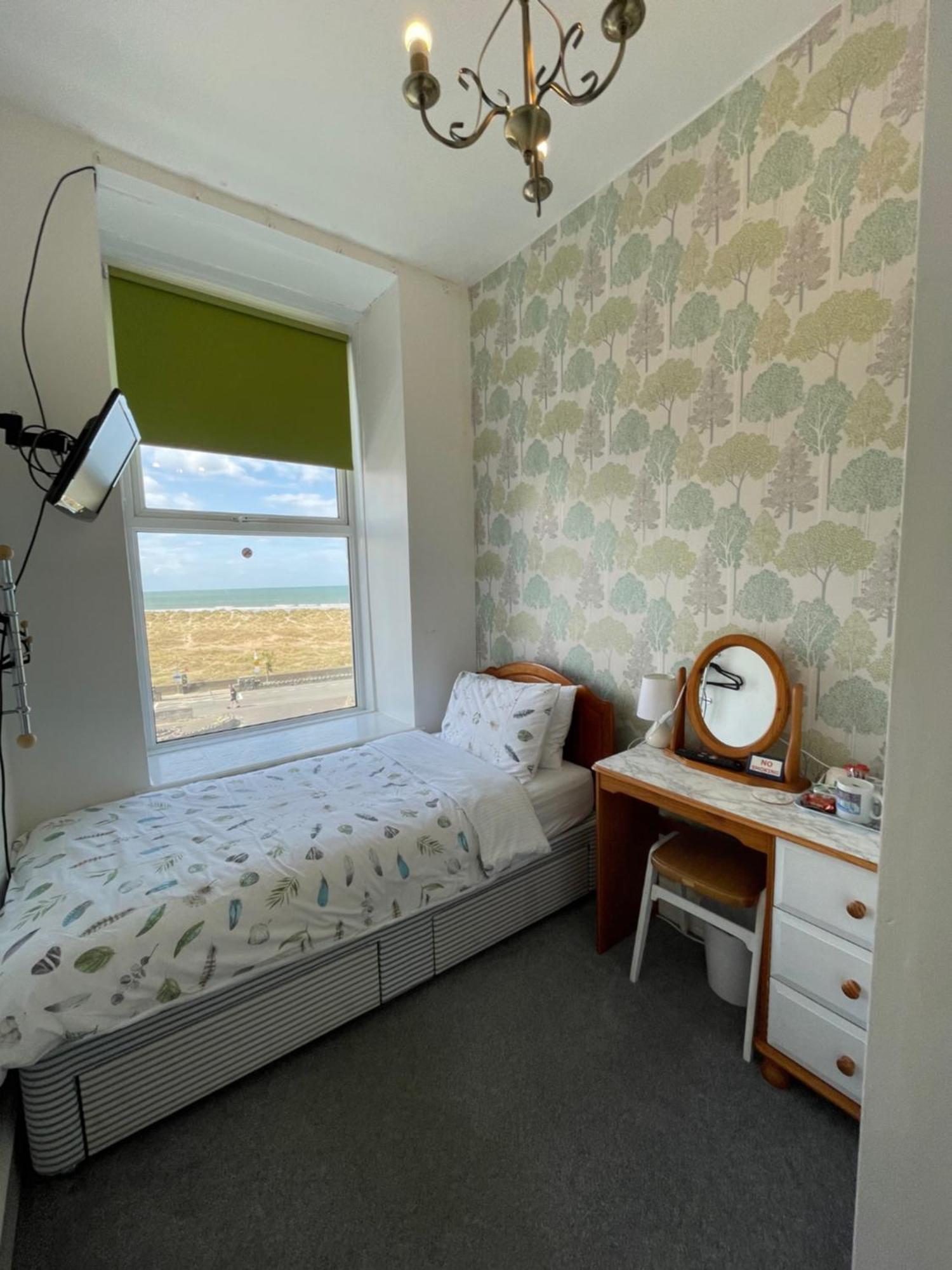 Seascape Hotel Barmouth Buitenkant foto